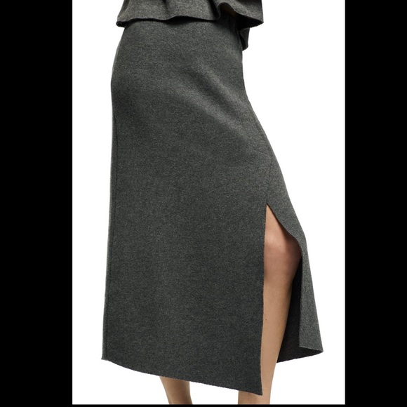 Wool slit Skirt - Picture 4 of 11